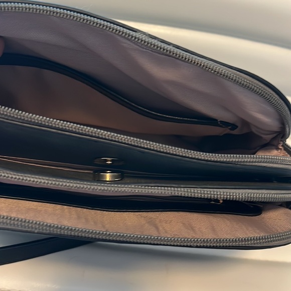 Dasein Crossbody purse. Classic black and gray - Picture 4 of 5